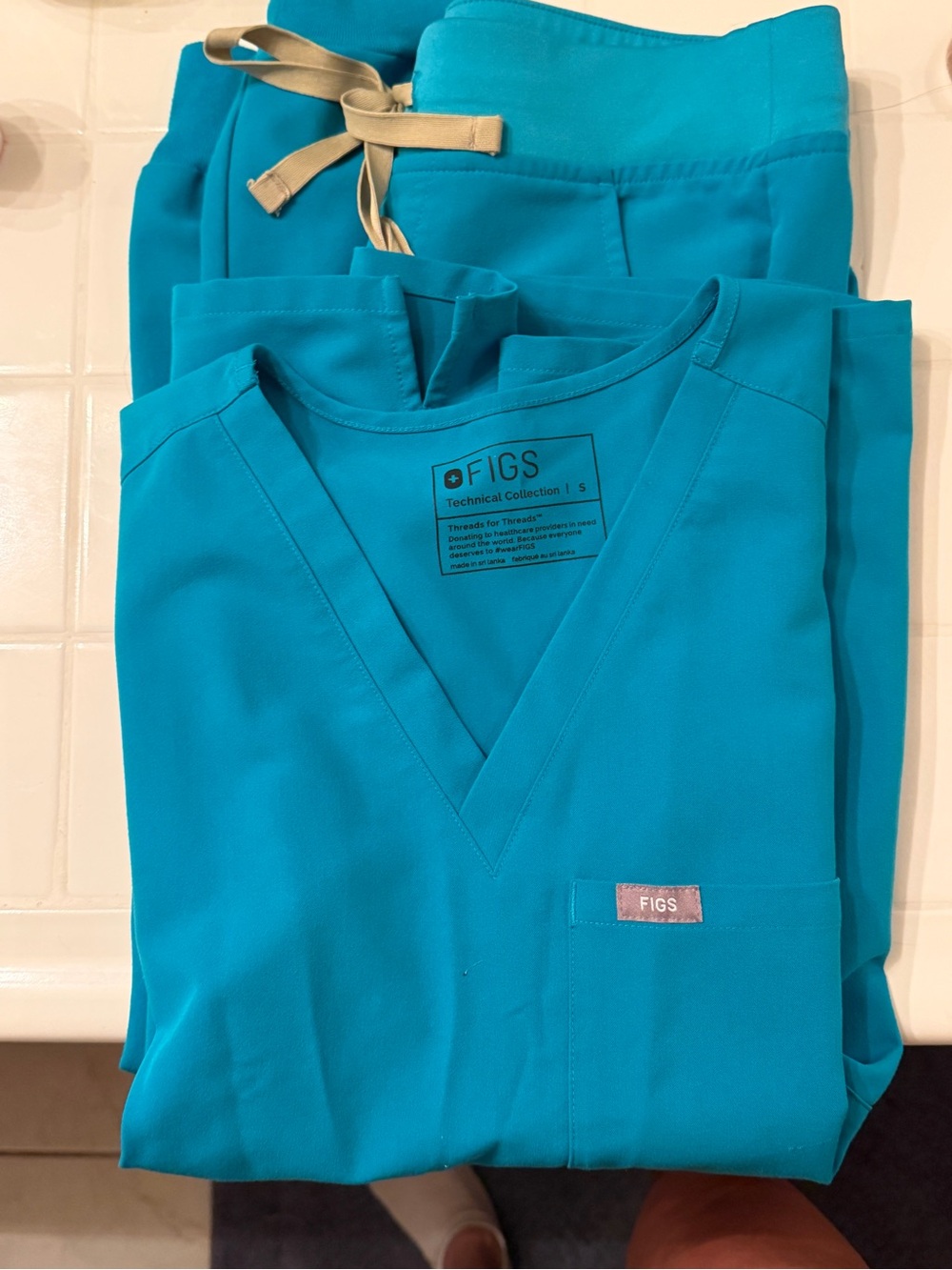 FIGS Women's Teal Scrub Set with Contrast Drawstring
